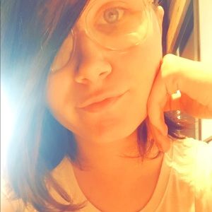 Meet your Posher, Summer-skye